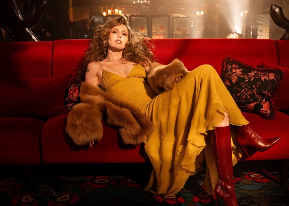 HANNAH MONTANA 20TH ANNIVERSARY SPECIAL SET WITH MILEY CYRUS visual data 2