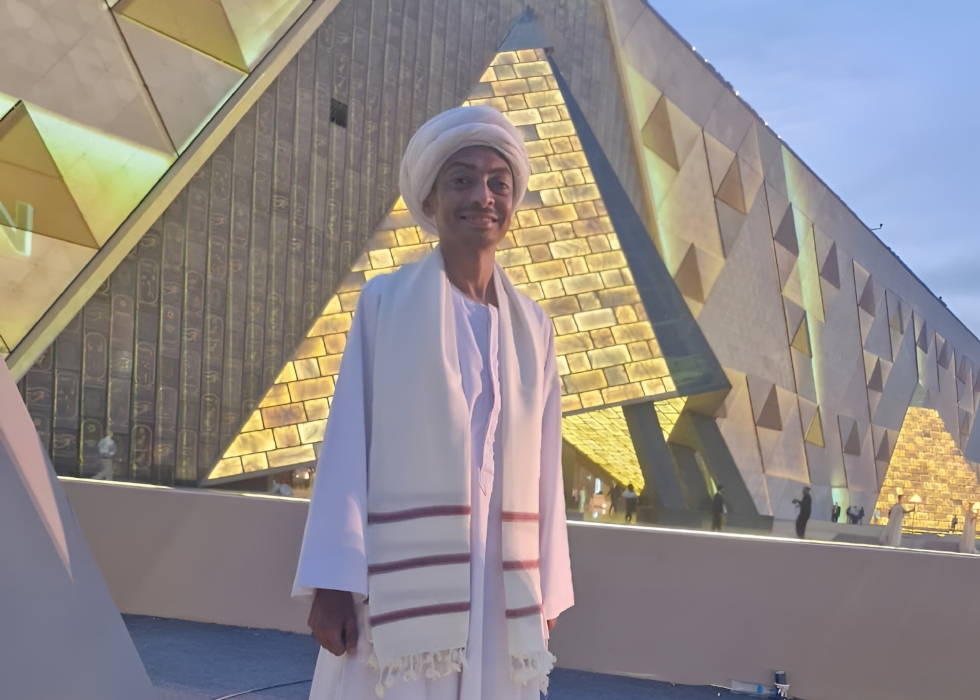 Al hadattv Exclusive | أحمد إسماعيل والأغنية التي حملت النوبة إلى المسرح العالمي